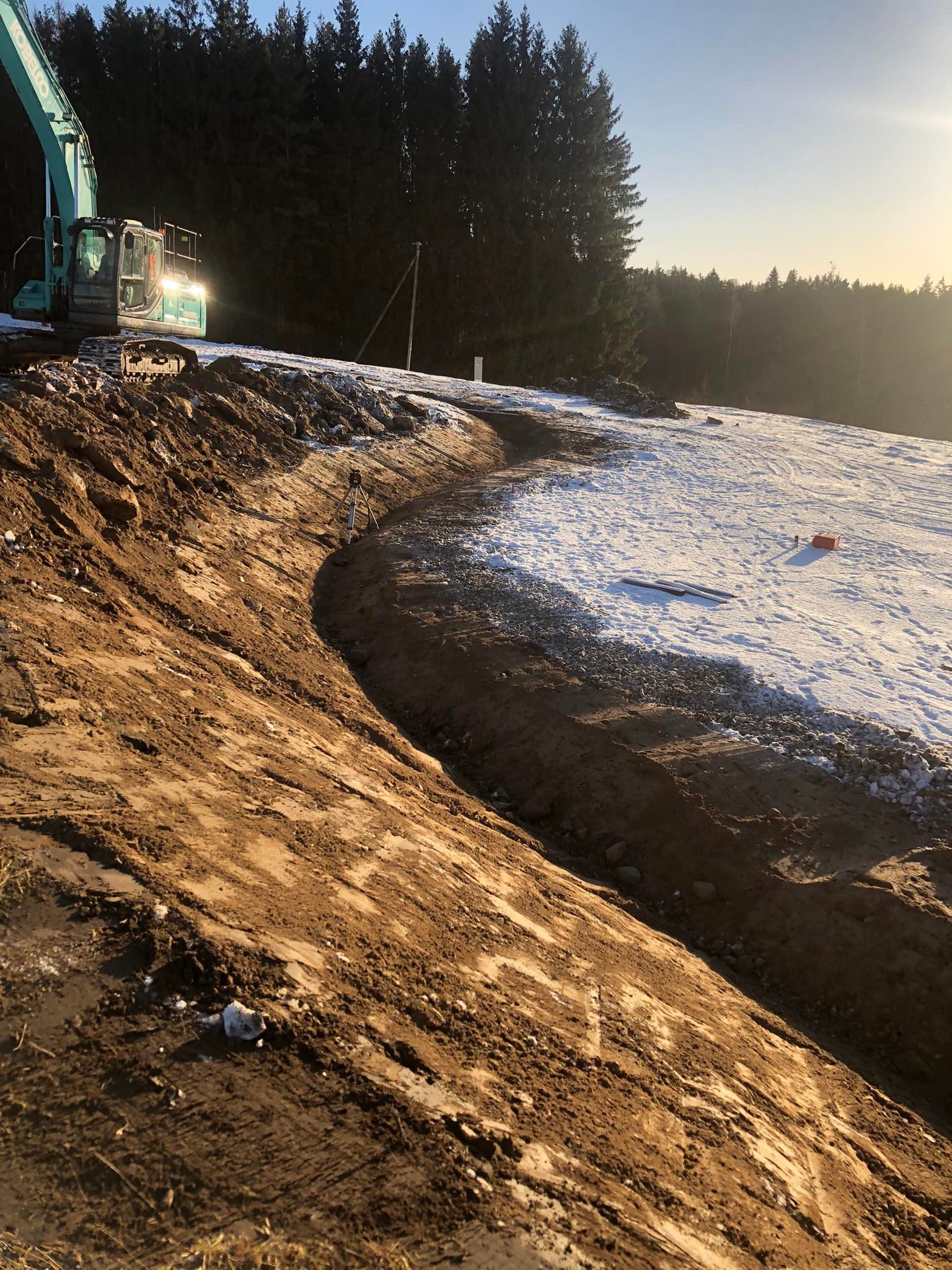 321678337 871839187345265 810230725411018341 N